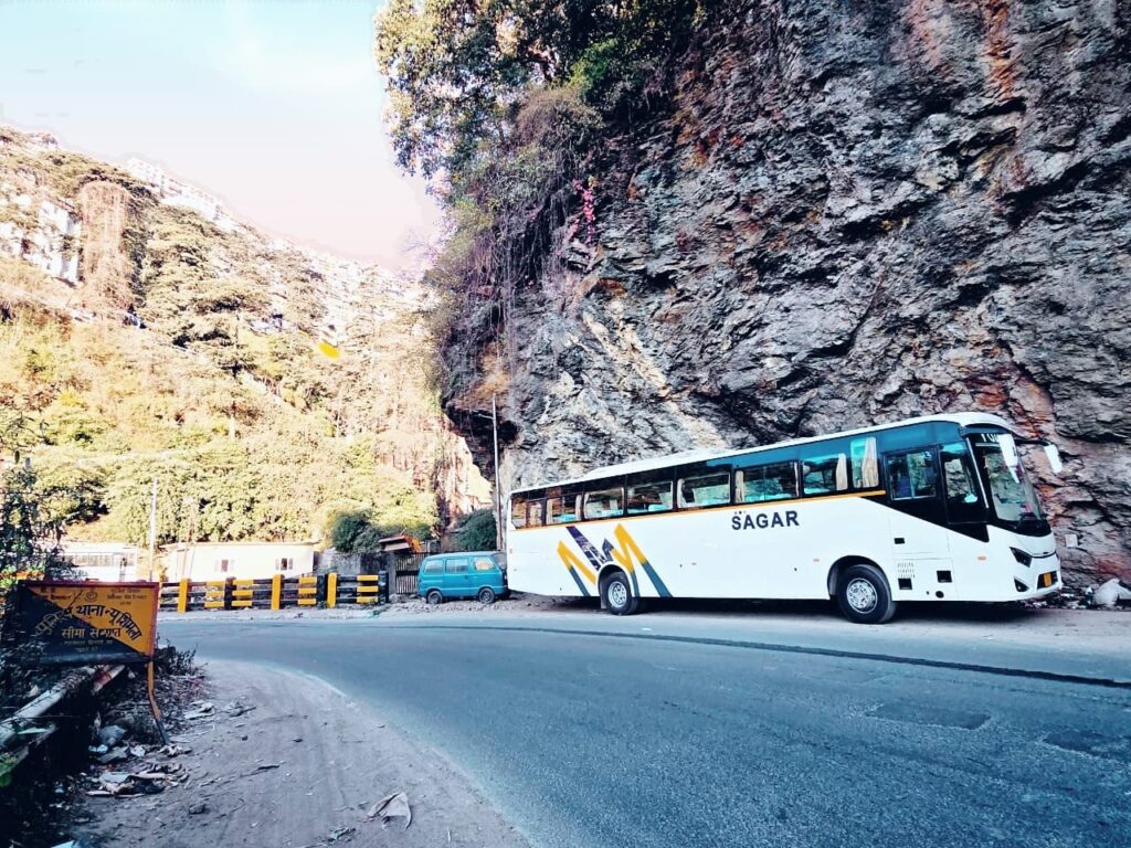 Sagar-Bus-Service-Delhi-1